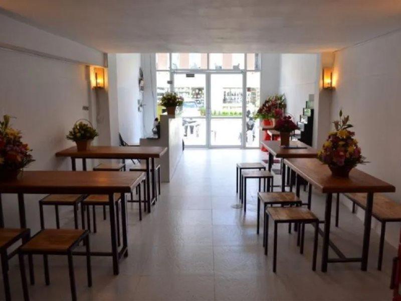 One Stop Hostel Phnom Pen Exterior foto
